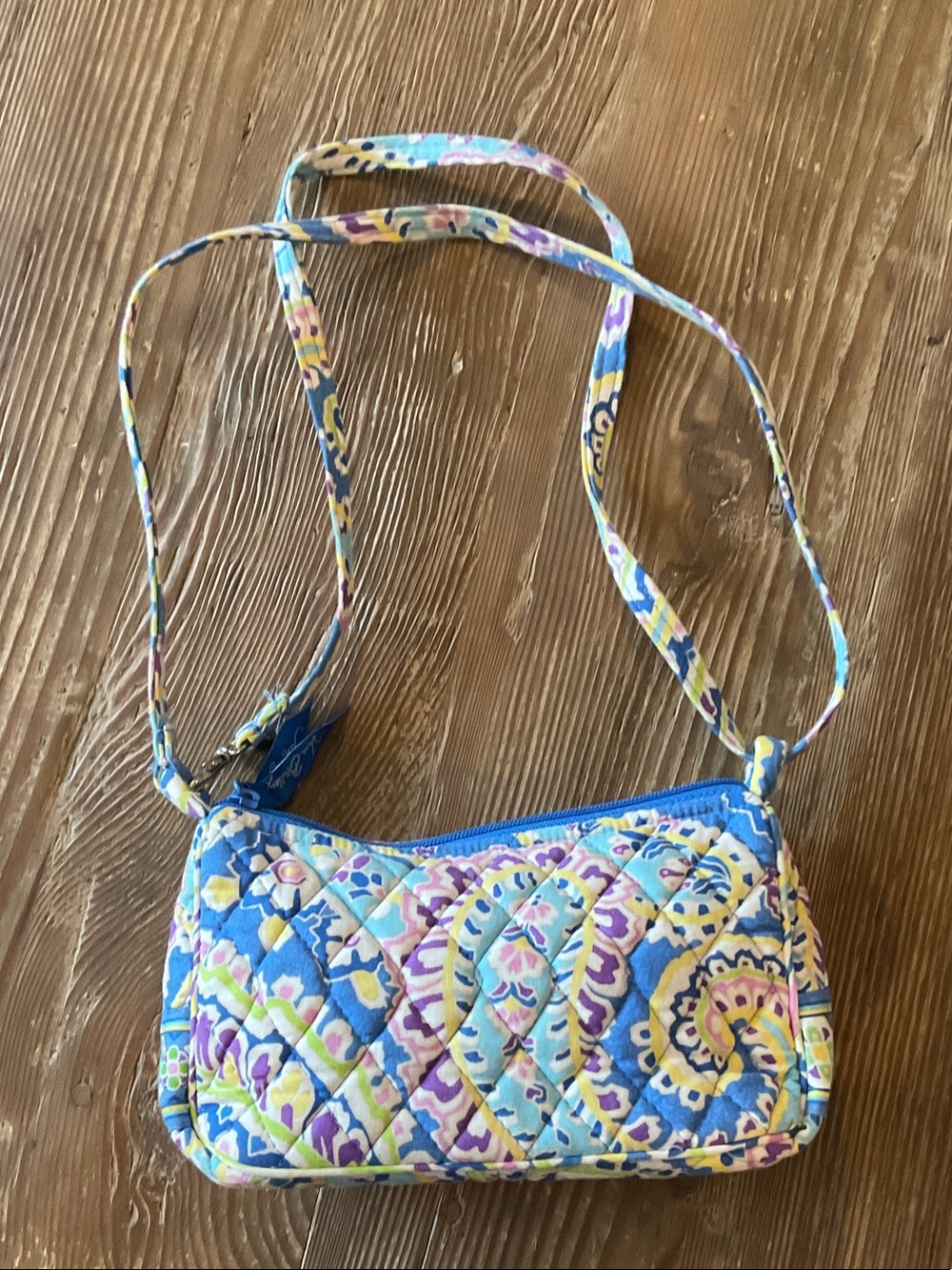 Vera Bradley retired Capri Blue Quilted Paisley Mini Crossbody